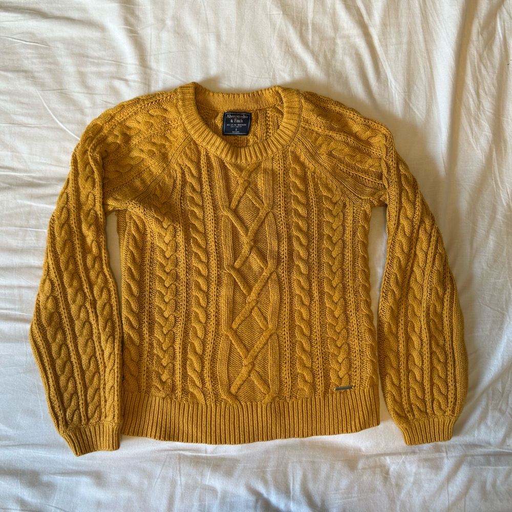 Abercrombie and Fitch Cable Knit Sweater
